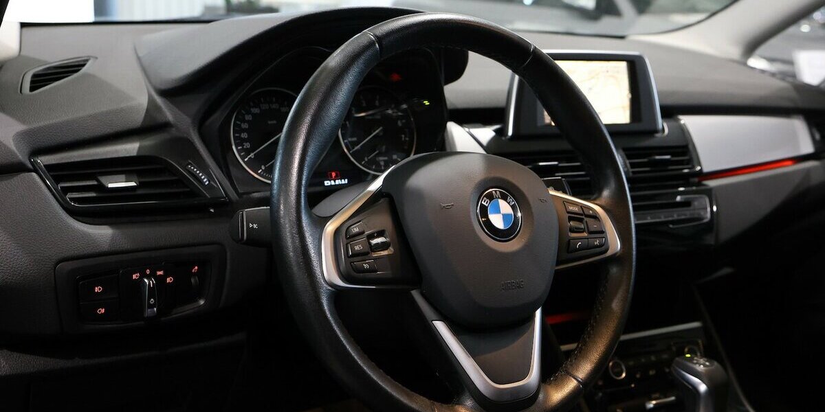 BMW 218 Gran Tourer i Advantage AUTOMATIK,LED,NAVI+ 140.000 km 11.555 &euro; Hamm 59077