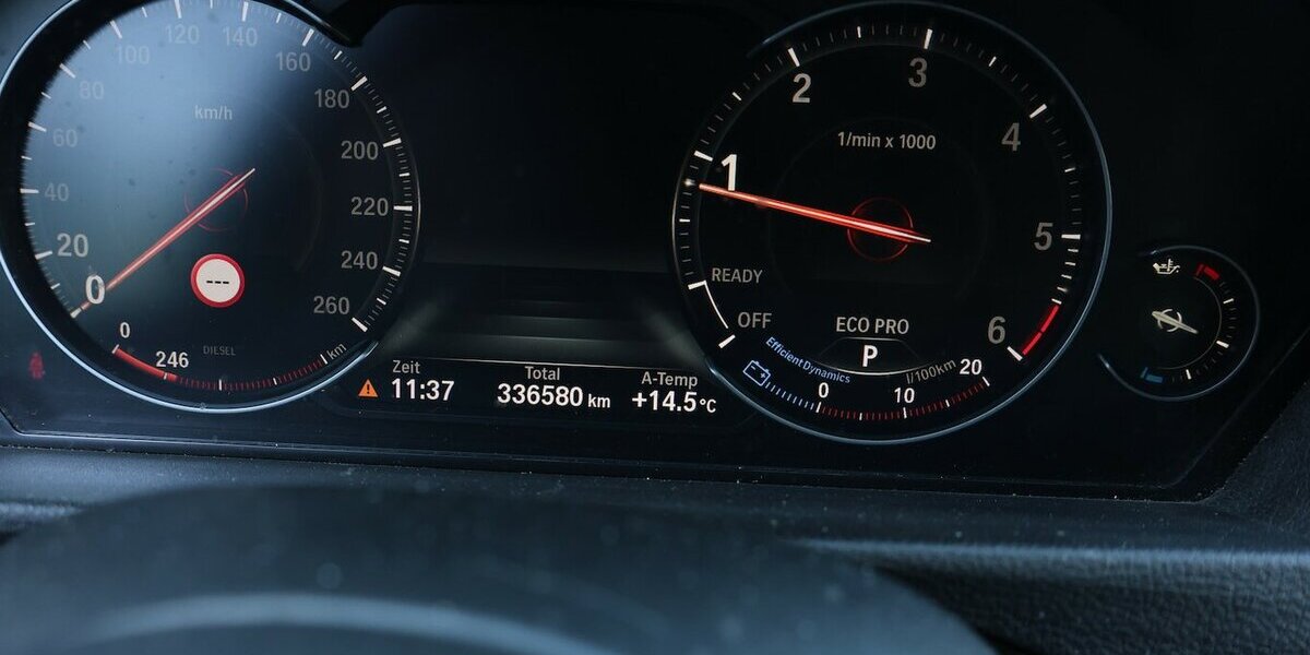 BMW 320d Touring Efficient Dynamics Advantage LED 336.000 km 6.202 &euro; Hamm 59077