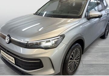 VW Tiguan 1.400 km 46.711 &euro; Bergkamen 59192