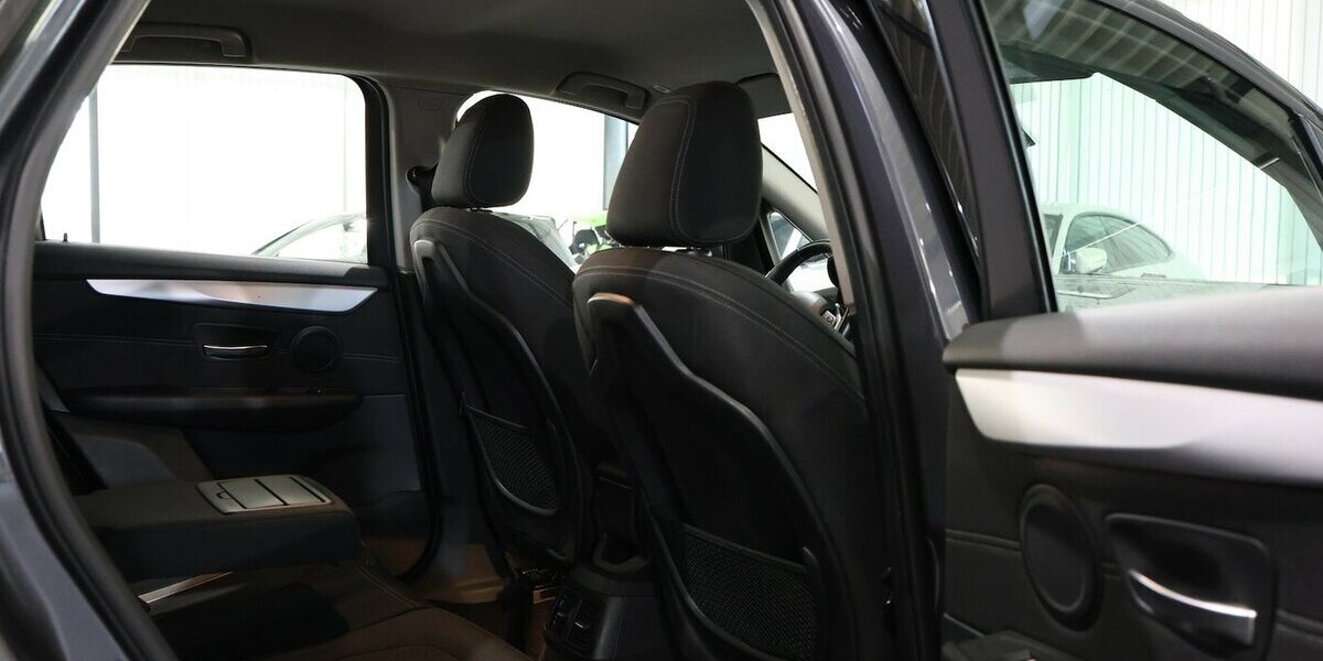 BMW 218 Active Tourer d Advantage BUSINESS LED,NAVI+ 158.000 km 12.555 &euro; Hamm 59077