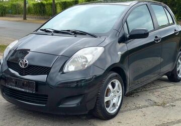 Toyota Yaris 131.000 km 2.999 &euro; Ahlen 59229