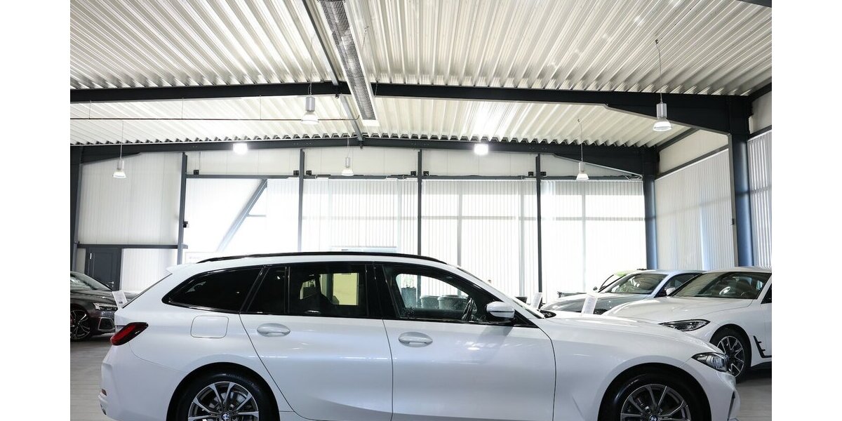 BMW 318d Touring SPORT WHITE & BROWN / CURVED+HUD 114.000 km 26.555 &euro; Hamm 59077