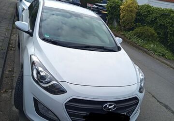 Hyundai i30 86.400 km 9.600 &euro; Unna 59427