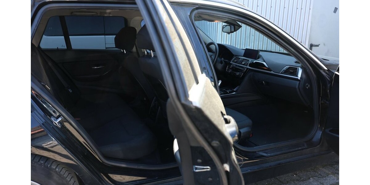 BMW 320d Touring Efficient Dynamics Advantage LED 336.000 km 6.202 &euro; Hamm 59077