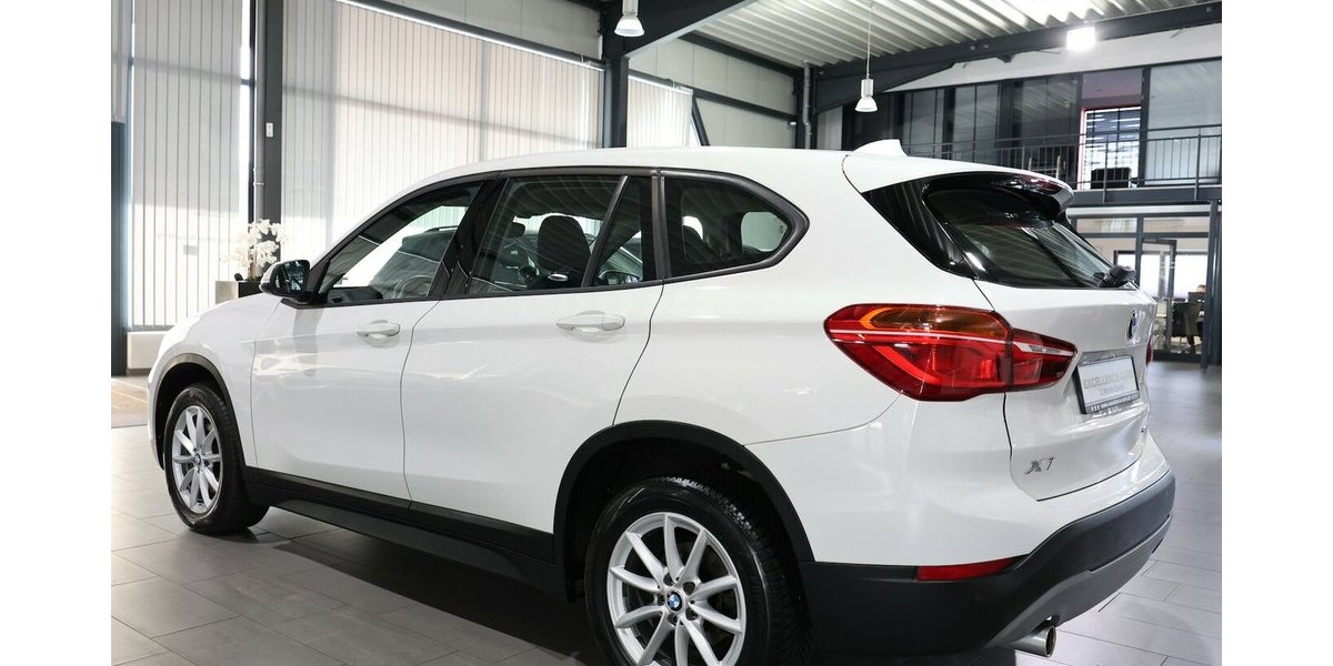BMW X1 sDrive 18i Advantage WHITE / AUTOMATIK / 89.000 km 17.111 &euro; Hamm 59077