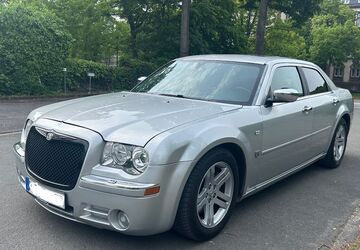 Chrysler 300C 300.000 km 7.300 &euro; Hamm 59067