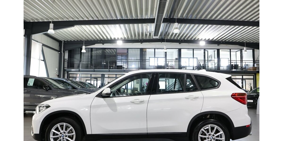 BMW X1 sDrive 18i Advantage WHITE / AUTOMATIK / 89.000 km 17.111 &euro; Hamm 59077