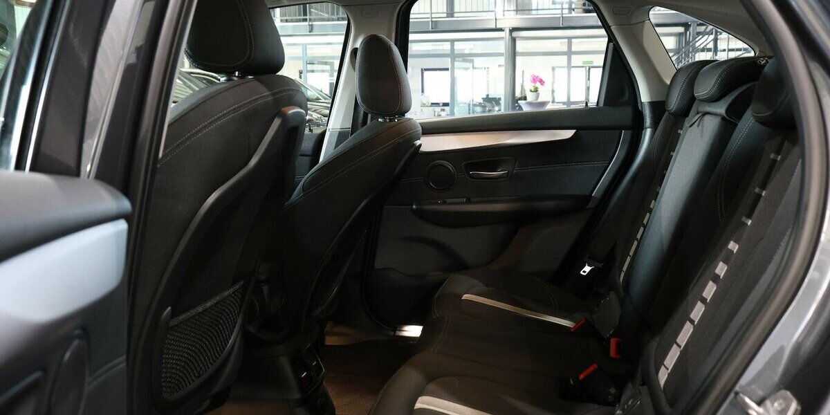 BMW 218 Active Tourer d Advantage BUSINESS LED,NAVI+ 158.000 km 12.555 &euro; Hamm 59077