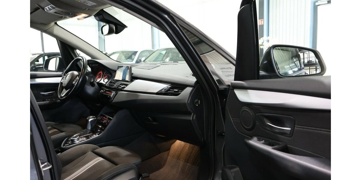 BMW 218 Active Tourer d Advantage BUSINESS LED,NAVI+ 158.000 km 12.555 &euro; Hamm 59077
