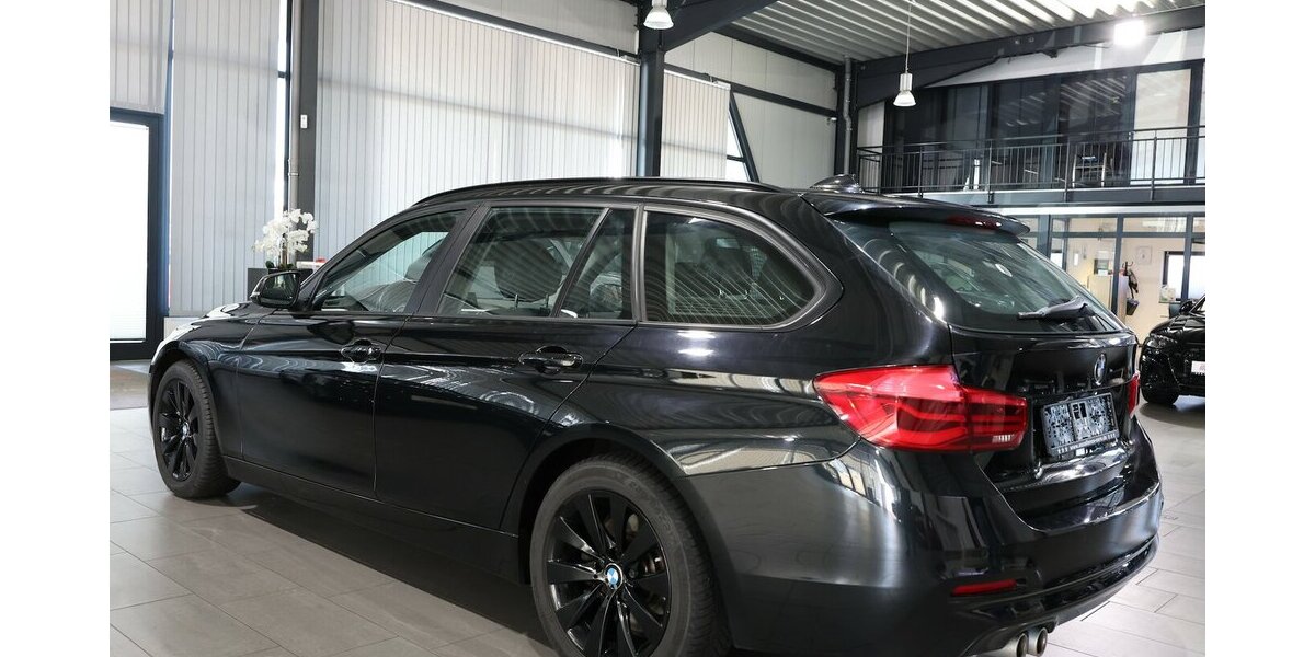 BMW 330d Touring xDrive Advantage / LED, HEAD-UP 227.000 km 13.402 &euro; Hamm 59077