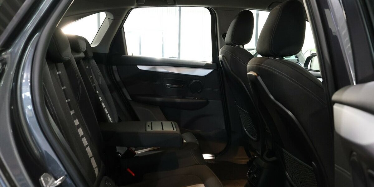 BMW 218 Active Tourer d Advantage BUSINESS LED,NAVI+ 158.000 km 12.555 &euro; Hamm 59077