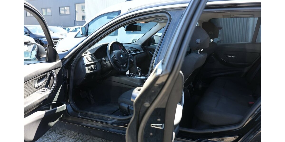BMW 320d Touring Efficient Dynamics Advantage LED 336.000 km 6.202 &euro; Hamm 59077