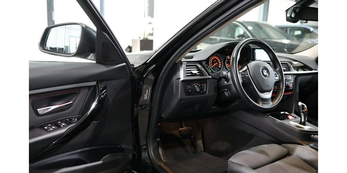 BMW 320d Touring Advantage BUSINESS 1.HAND / LED 105.000 km 18.993 &euro; Hamm 59077