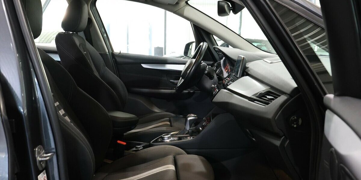BMW 218 Active Tourer d Advantage BUSINESS LED,NAVI+ 158.000 km 12.555 &euro; Hamm 59077