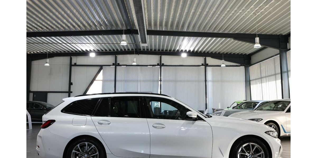 BMW 318d Touring SPORT WHITE & BROWN / CURCED, LED 100.000 km 25.883 &euro; Hamm 59077