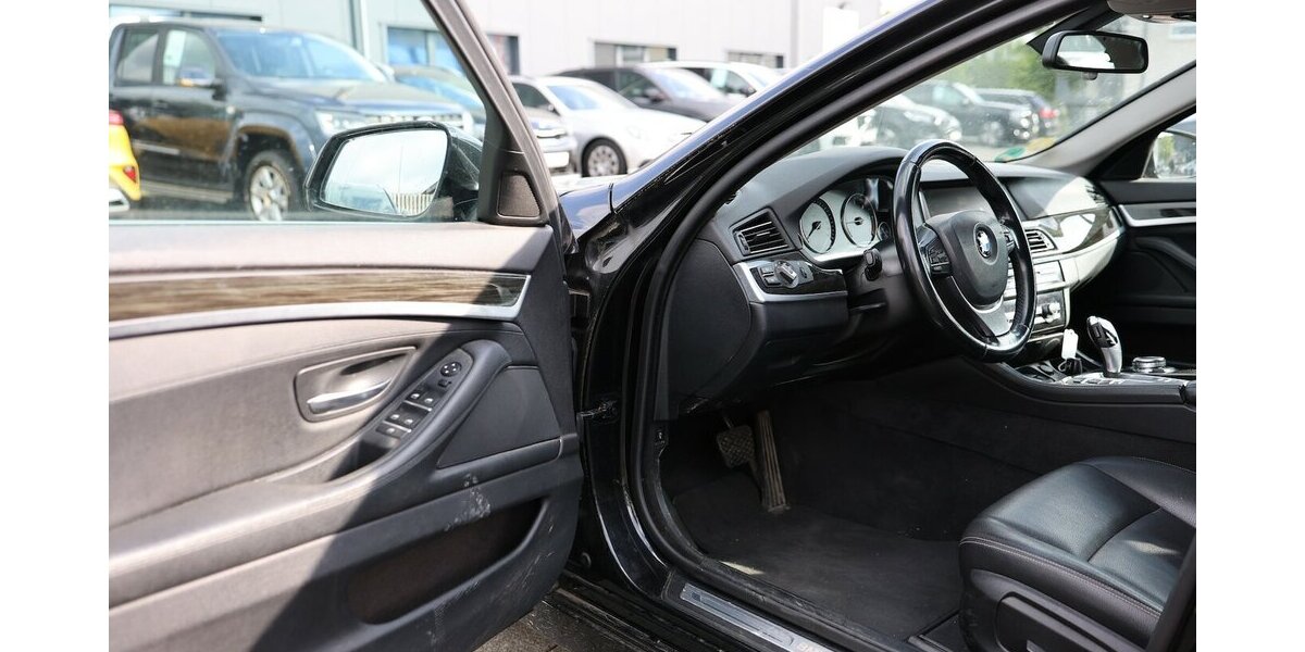 BMW 520d Touring BUSINESS LUXURY / LEDER, XENON 230.000 km 9.902 &euro; Hamm 59077