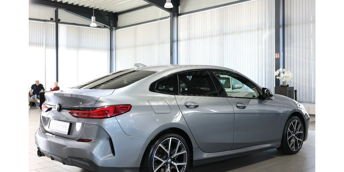 BMW 218 Gran Coupe i M-SPORT SHADOW / LIVE-COCKPIT 39.000 km 23.111 &euro; Hamm 59077