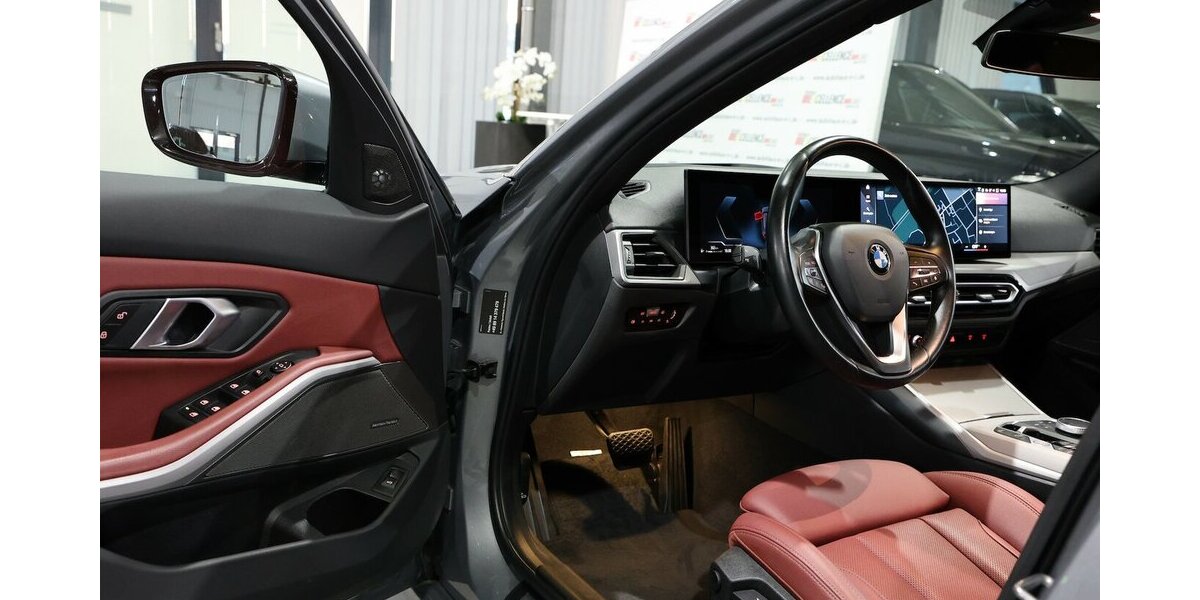 BMW 318d Touring SPORT GREY & RED LEDER,CURVED+HUD 73.000 km 27.555 &euro; Hamm 59077