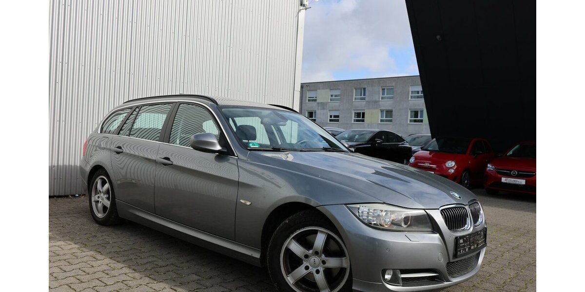 BMW 318d Touring EDITION-LIFESTYLE / PANORAMA 229.000 km 3.802 &euro; Hamm 59077