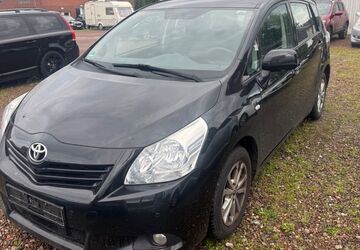 Toyota Verso 92.100 km 9.950 &euro; Ahlen 59229