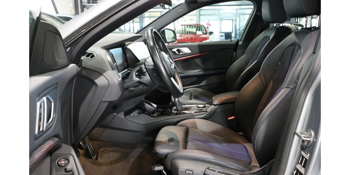 BMW 218 Gran Coupe i M-SPORT SHADOW / LIVE-COCKPIT 39.000 km 23.111 &euro; Hamm 59077