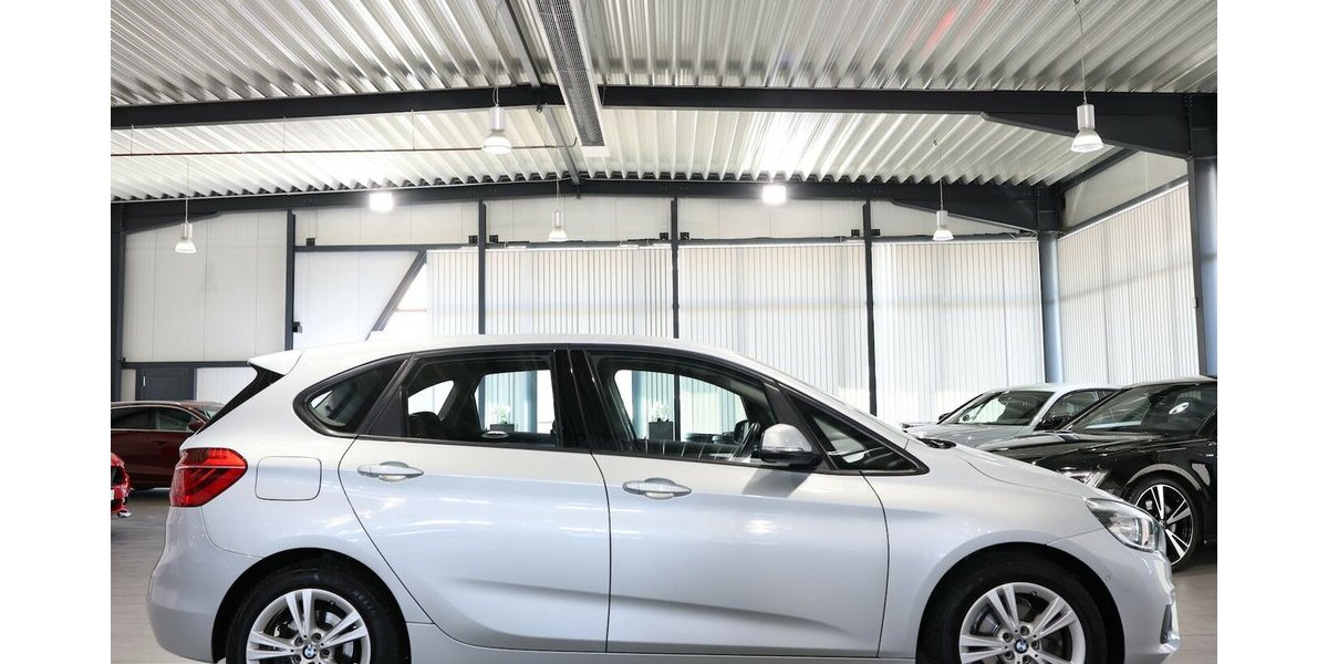 BMW 218 Active Tourer d Advantage LED / NAVI+ / AHK 119.000 km 12.992 &euro; Hamm 59077
