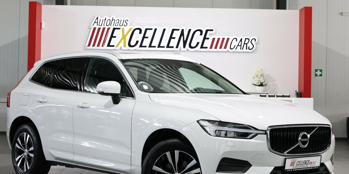Volvo XC60 D4 MOMENTUM PRO / PANORAMA, MATRIX-LED 130.000 km 26.555 &euro; Hamm 59077
