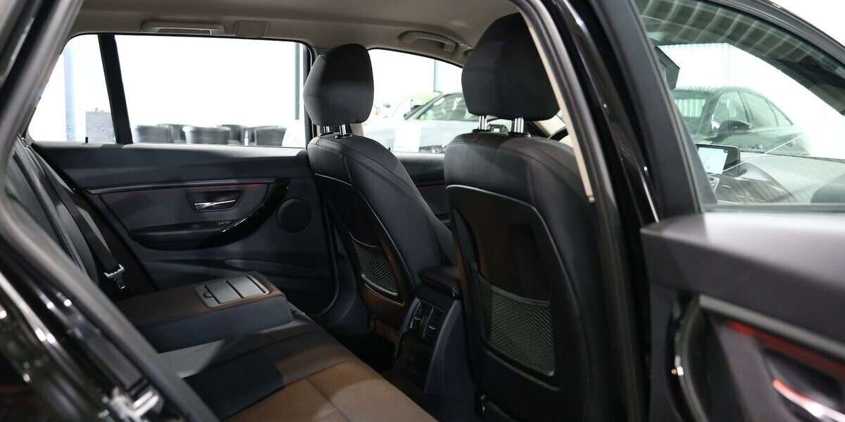 BMW 320d Touring Advantage BUSINESS 1.HAND / LED 105.000 km 18.993 &euro; Hamm 59077