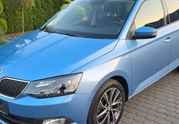 Skoda Fabia 49.600 km 9.960 &euro; Bad-Sassendorf 59505
