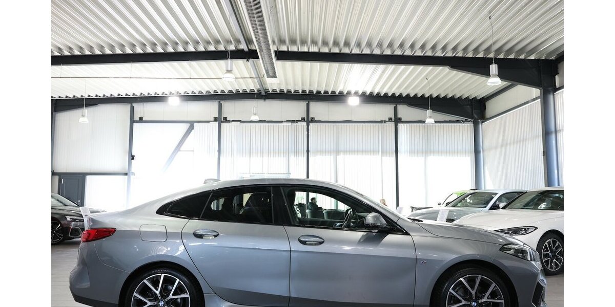 BMW 218 Gran Coupe i M-SPORT SHADOW / LIVE-COCKPIT 39.000 km 23.111 &euro; Hamm 59077