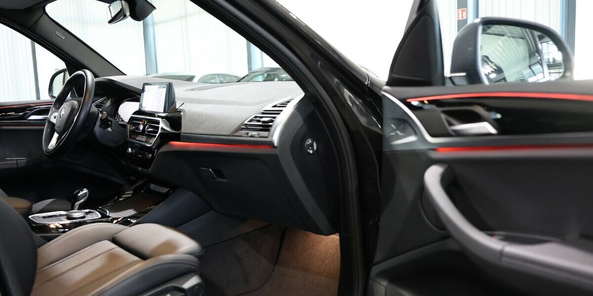 BMW X3 xDrive 20d SPORT VOLL-LEDER, LIVE-COCKPIT-PRO 74.000 km 37.444 &euro; Hamm 59077