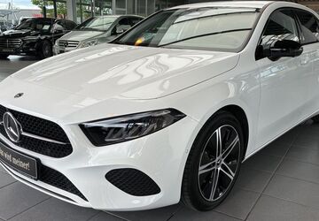 Mercedes-Benz A 180 11.959 km 29.870 &euro; Werl 59457