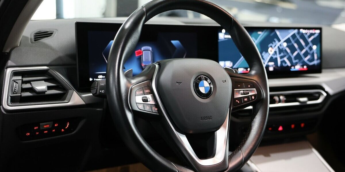 BMW 320d Touring xDrive SPORT SHADOW / GEPFLEGT / 64.000 km 29.993 &euro; Hamm 59077