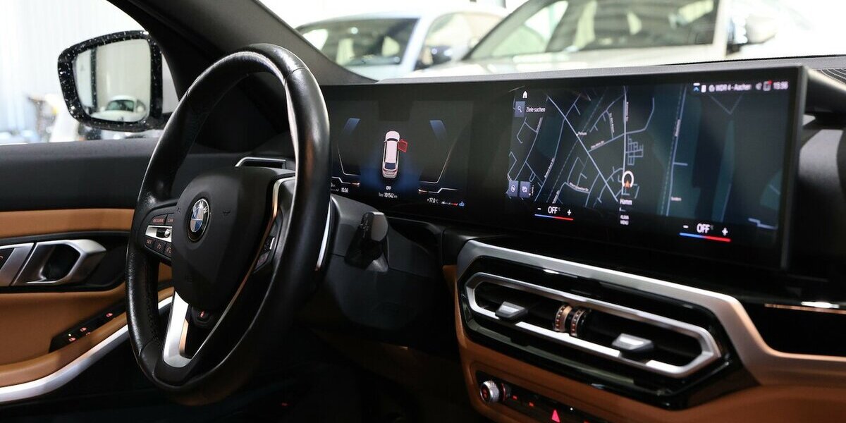BMW 318d Touring SPORT WHITE & BROWN / CURCED, LED 100.000 km 25.883 &euro; Hamm 59077