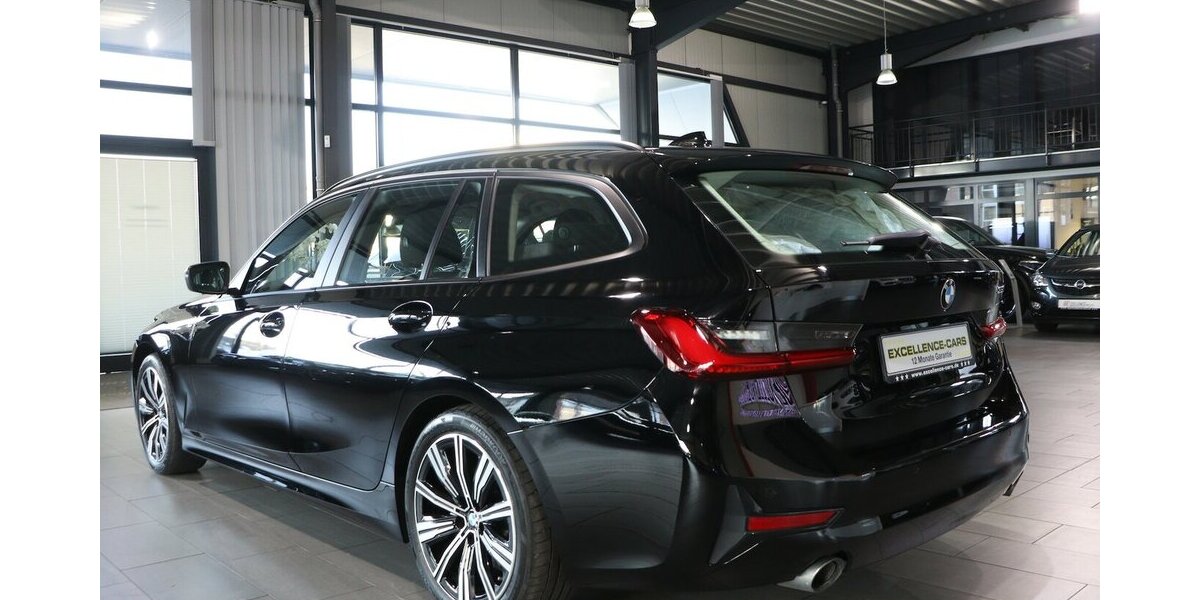 BMW 330d Touring ADVANTAGE / LED / LIVE+NAVI+ 149.000 km 19.999 &euro; Hamm 59077