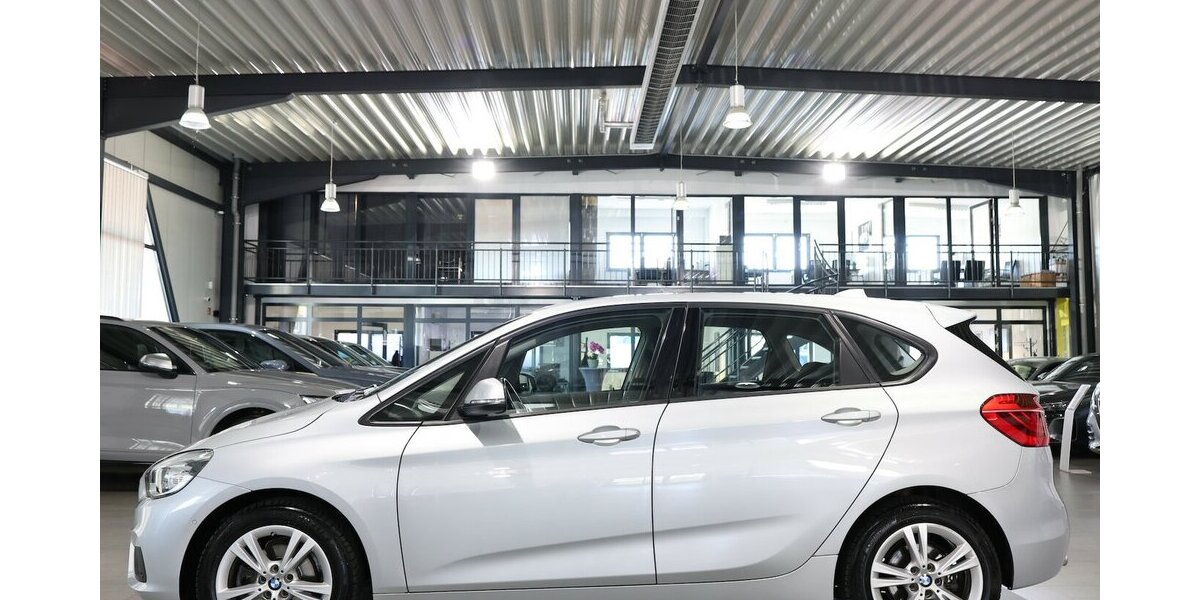 BMW 218 Active Tourer d Advantage LED / NAVI+ / AHK 119.000 km 12.992 &euro; Hamm 59077