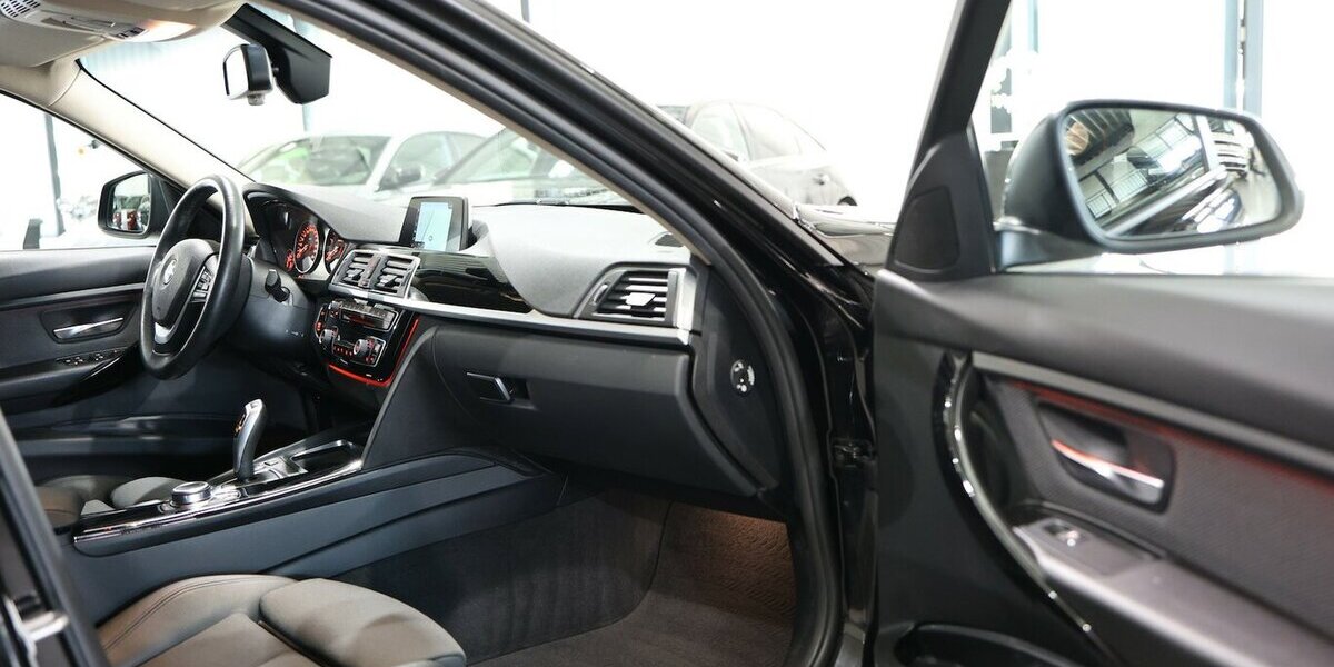 BMW 320d Touring Advantage BUSINESS 1.HAND / LED 105.000 km 18.993 &euro; Hamm 59077
