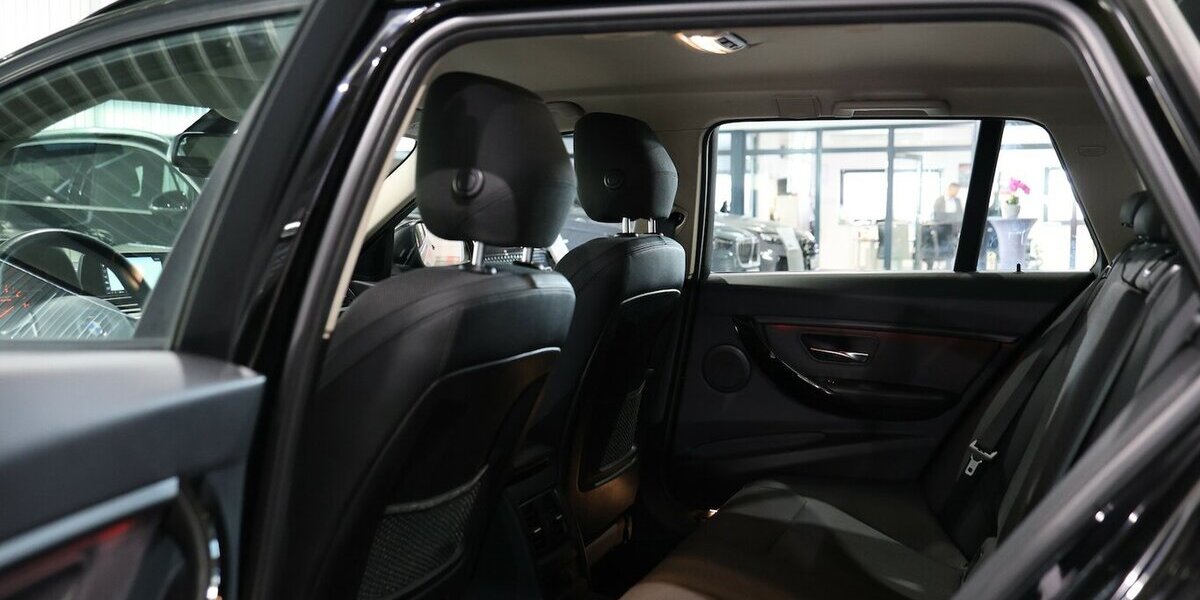 BMW 320d Touring Advantage BUSINESS 1.HAND / LED 105.000 km 18.993 &euro; Hamm 59077
