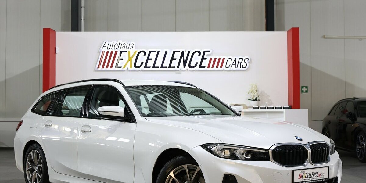BMW 318d Touring SPORT SHADOW CURVED+NAV+KAMERA,LED 105.000 km 22.555 &euro; Hamm 59077