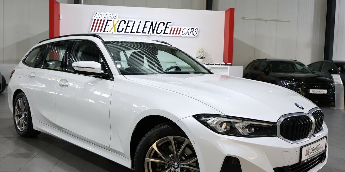 BMW 318d Touring SPORT SHADOW CURVED+NAV+KAMERA,LED 105.000 km 22.555 &euro; Hamm 59077